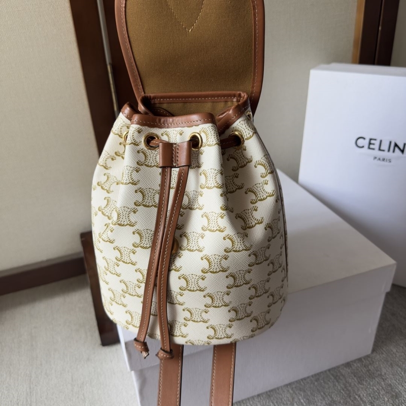 Ce1i*e triomphe bags